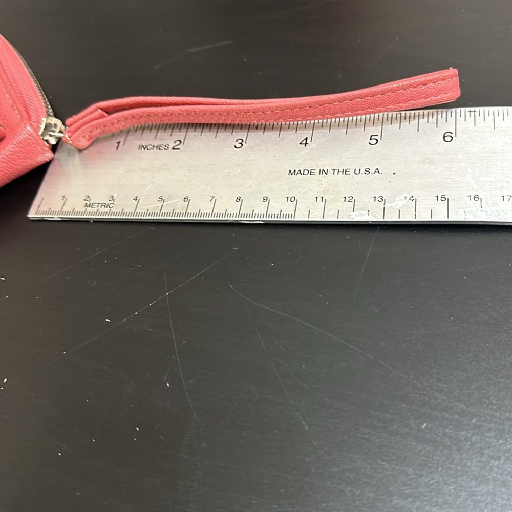 Adorable Tahari pink wristlet! - Picture 9 of 9